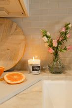 Load image into Gallery viewer, Old Whaling Co. Bergamot & Grapefruit Candle