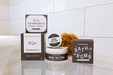 Load image into Gallery viewer, Old Whaling Co. Bergamot & Grapefruit Candle