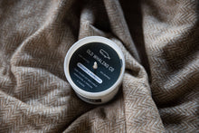 Load image into Gallery viewer, Old Whaling Co. Bergamot & Grapefruit Candle